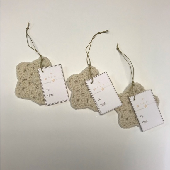 gift tag set of three neutral off white cream crocheted star with tags - Picture 6 of 8